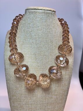 Vintage style Champagne Lucite Faceted crackle chuncky statement necklace